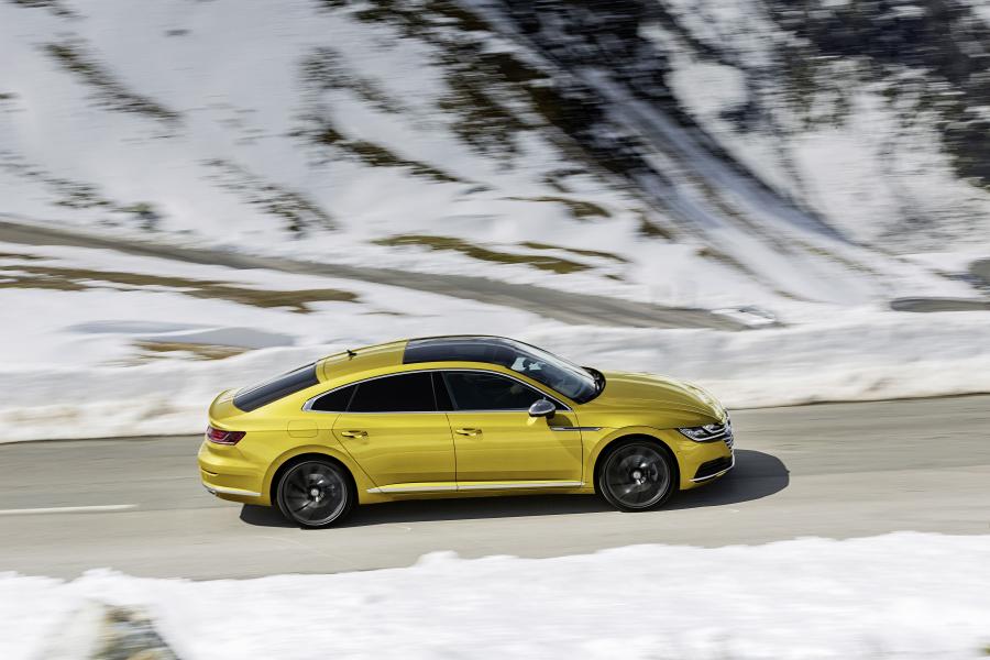  Volkswagen Arteon Elegance 2017 года  (WW) (фото 63 из 70)